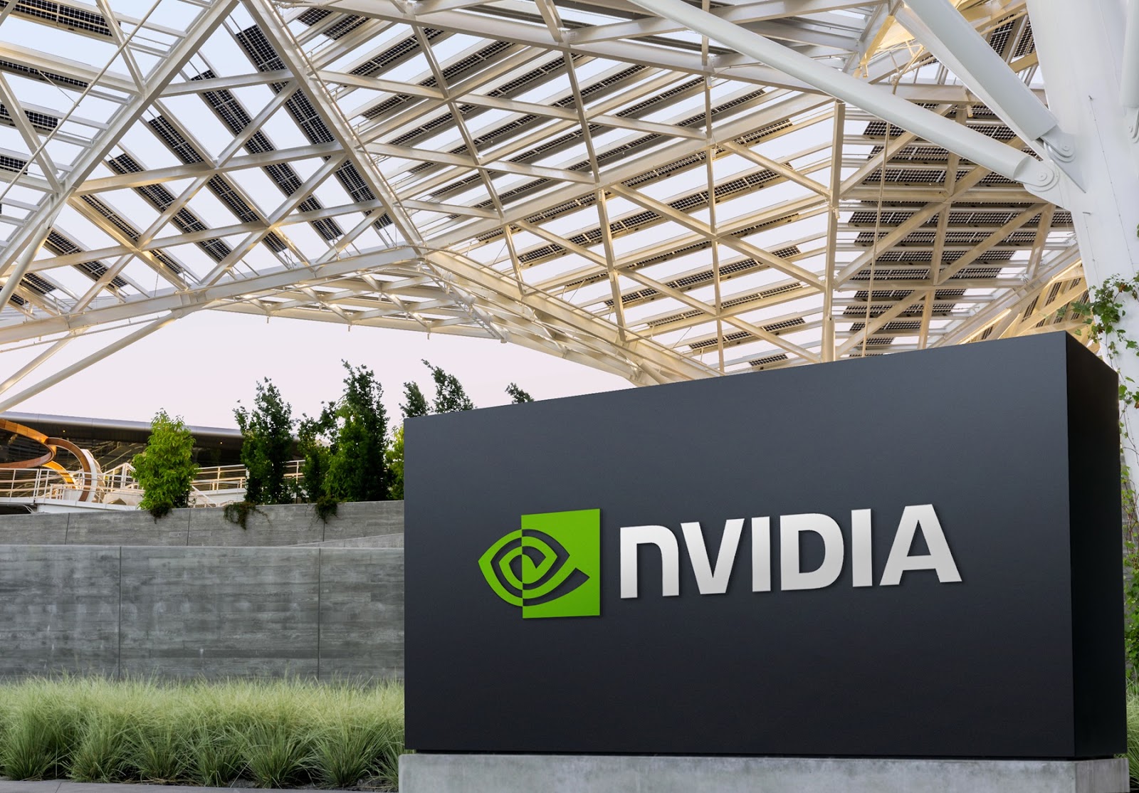 Tech Analyst Dan Ives Draws Parallels Between Nvidia’s Rise and the 90s Internet Explosion