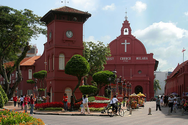 Mua sắm khi du lịch Lào - thành cổ Malacca