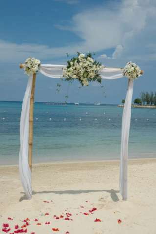 The scenic view of the beach is the perfect backdrop for your wedding 