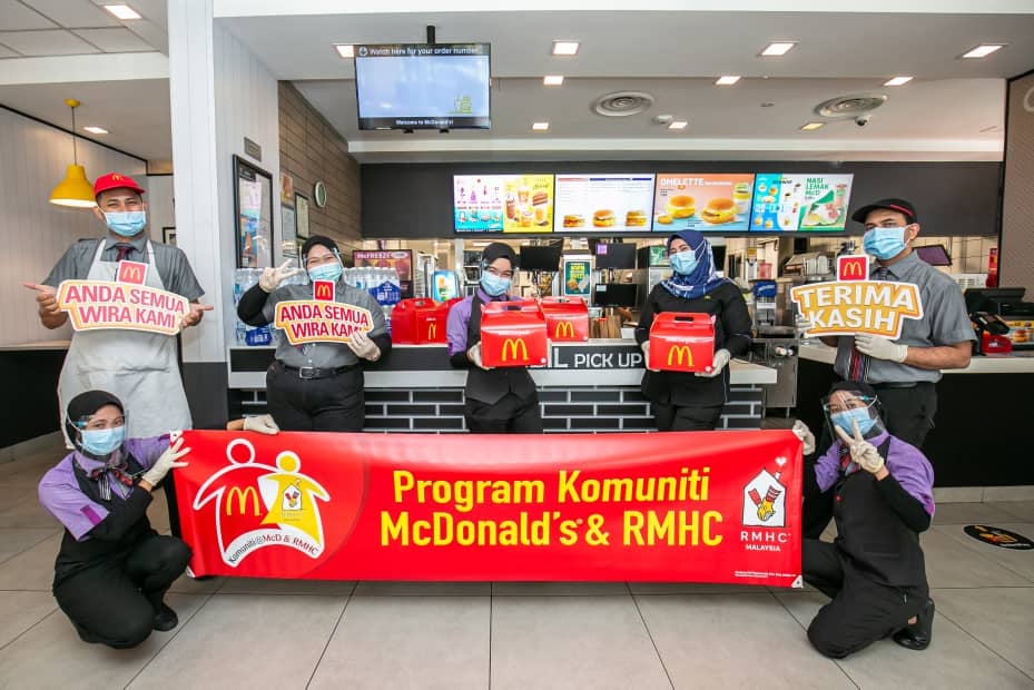 Hospital Sungai Buloh Menerima Tajaan Makanan Daripada McDonald's Malaysia