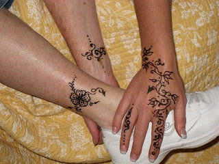 hena tattoos for hand and foot style idea