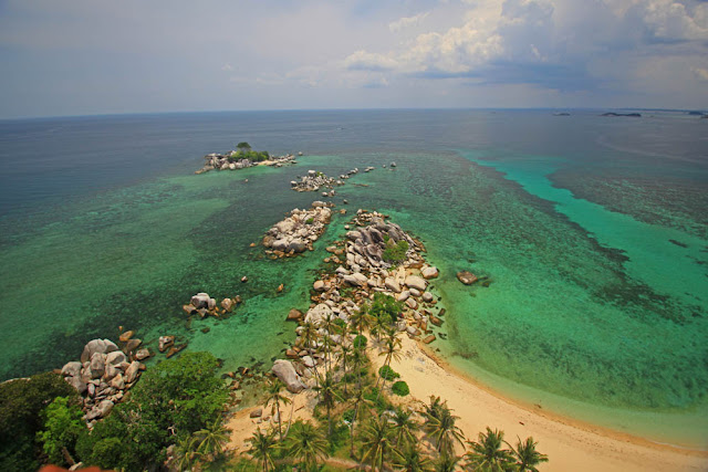 Pulau Lengkuas mempunyai Wisata Pantai Terindah diwilayah Bangka Belitung Pulau Lengkuas Wisata Pantai Terindah di Bangka Belitung