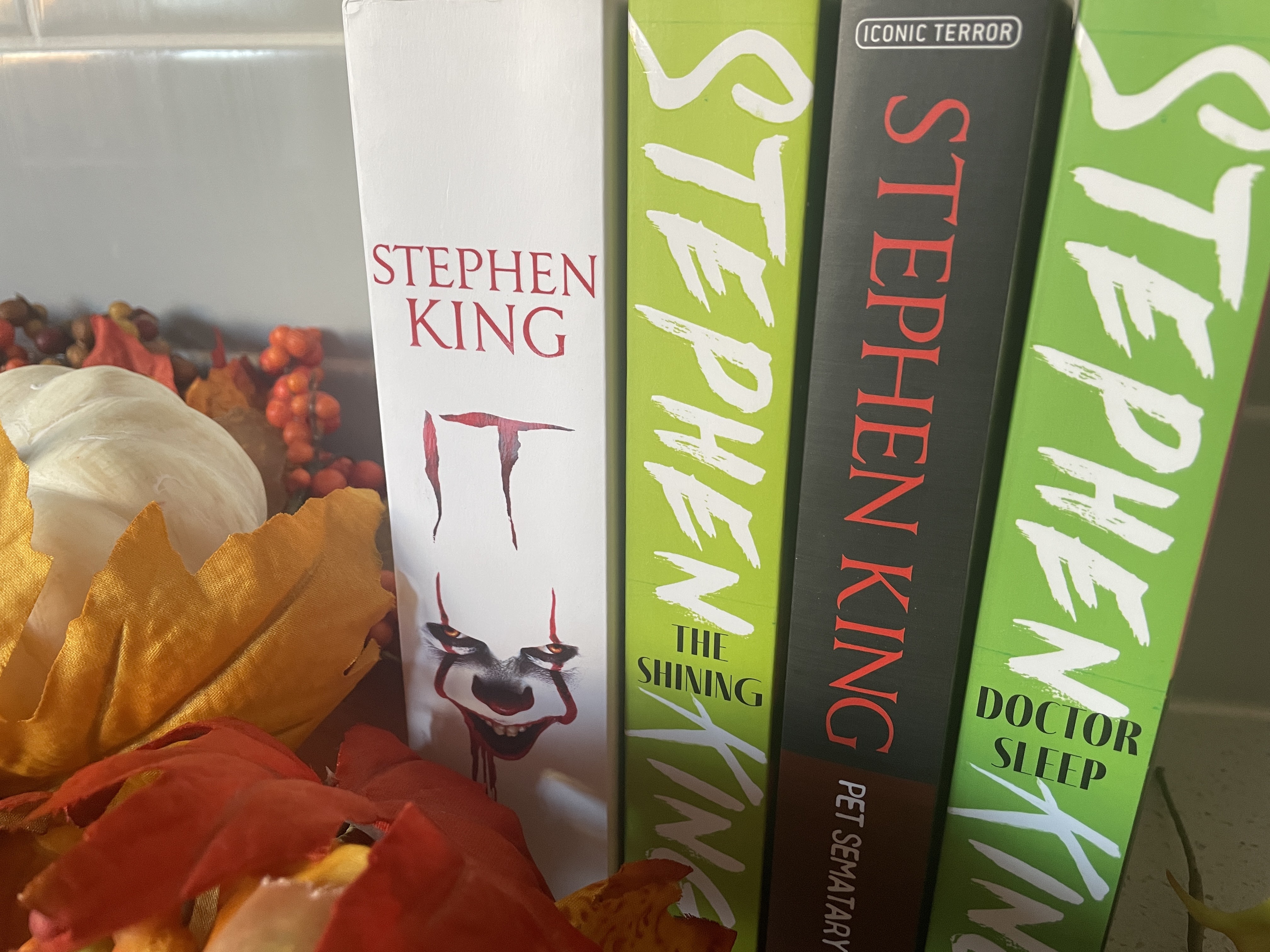 a collection of 4 stephen king books