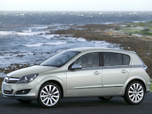 Opel Astra 2007 (4)
