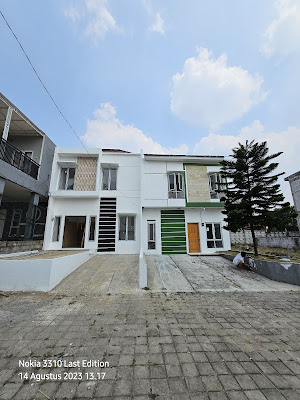 KARADENAN TOWNHOUSE RUMAH 2 LANTAI