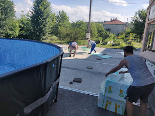 The rush to lay the insulation is on