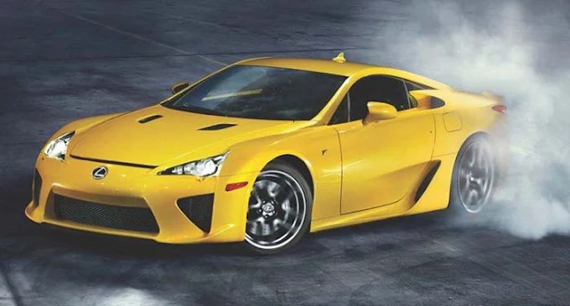 Lexus LFA amarelo