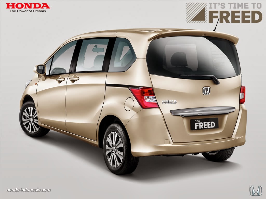 Mobil Honda Freed 2014