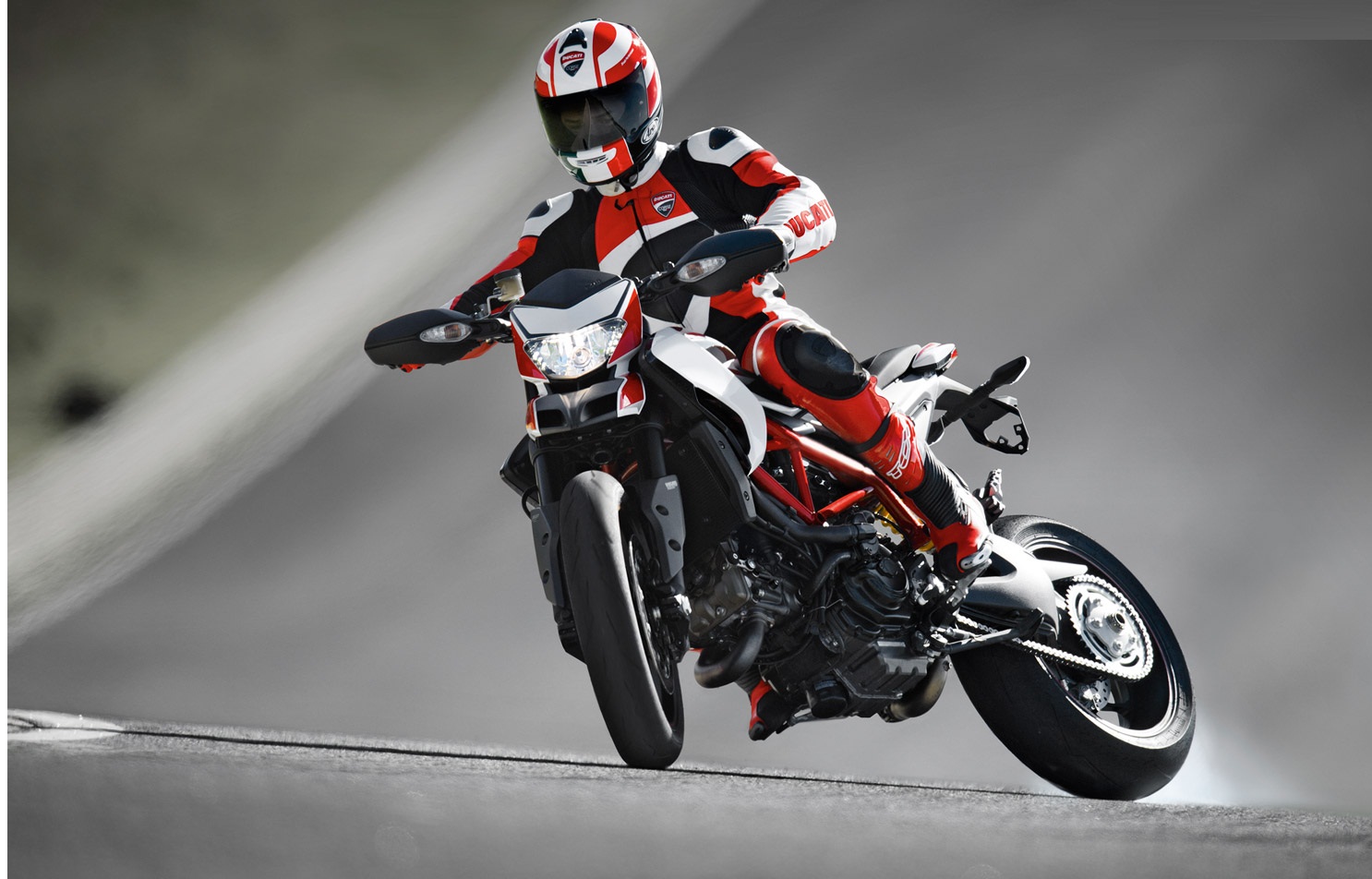 Ducati's 2 hot shots - Hypermotard & Hypermotard SP | Passionate about ...
