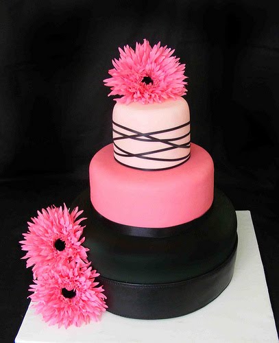 wedding cakes black and