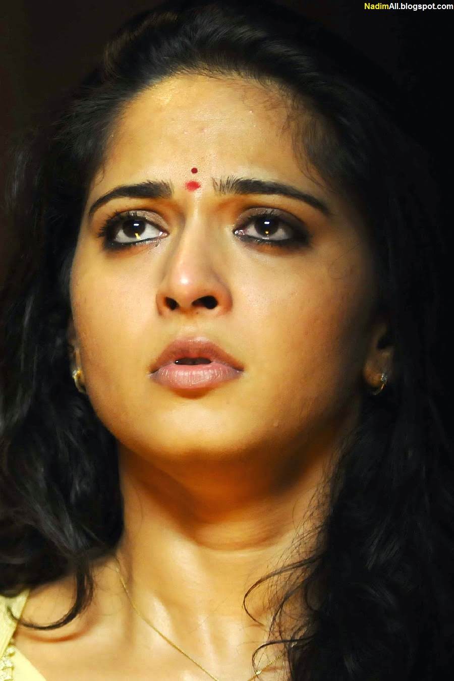 anushka-shetty-hot-2012