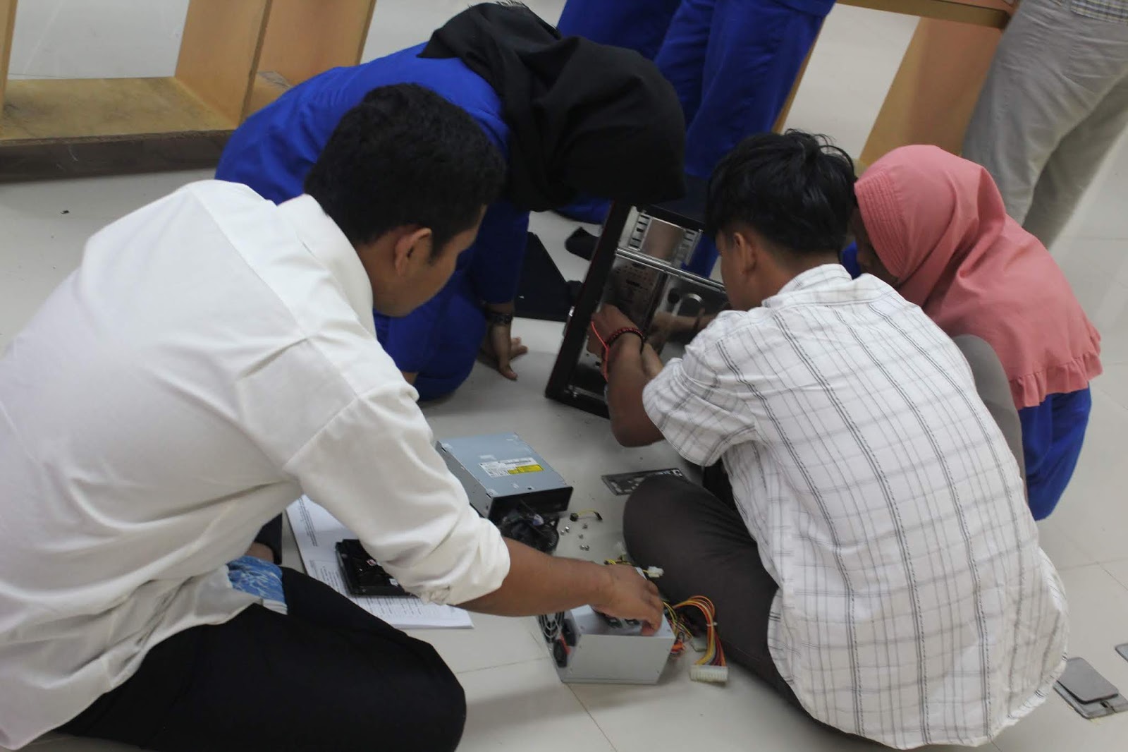 UPTD Balai Latihan Kerja Kabupaten Sambas Membuka ...