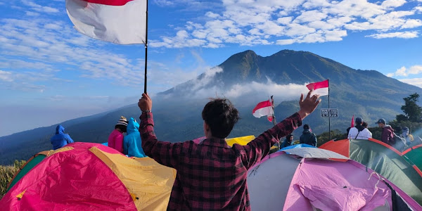 Hobi Naik Gunung: Petualangan yang Memperkaya Jiwa