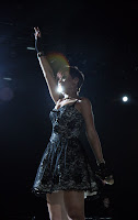 blogdelatele-rihanna-essence-8 Rihanna impacta en el Festival Essence 2008!
