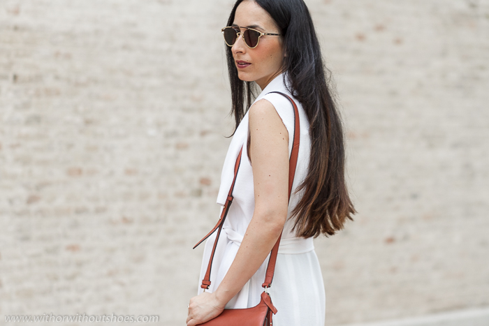 Influencer Bloguera Valencia moda lifestyle con outfits estilismos otoño con ropa 