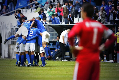 Los jugadores del Real Oviedo celebrando el gol ante el Albacete