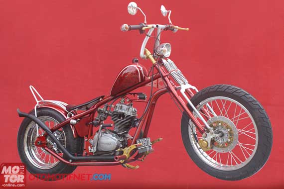 Modif Honda CB 100 Chopper Merah