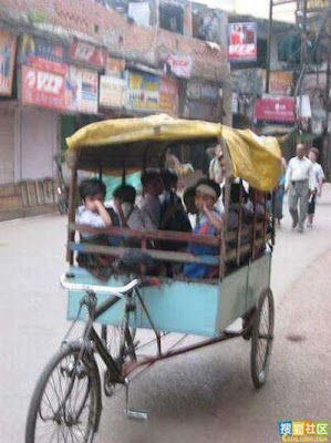 School Buses in India Seen On www.coolpicturegallery.net