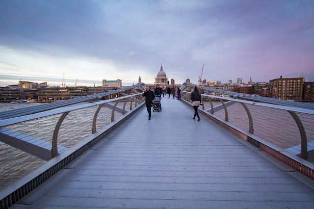 St. Paul's Cathedral e Millennium bridge-Londra