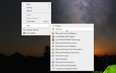 คลิกขวาบนพื้นที่ว่างบน Desktop ของคุณและเลื่อนเคอร์เซอร์เมาส์มาที่ตัวเลือก New เมื่อเมนูด้านข้างเลื่อนออกมาให้คลิกที่ตัวเลือก Shortcut