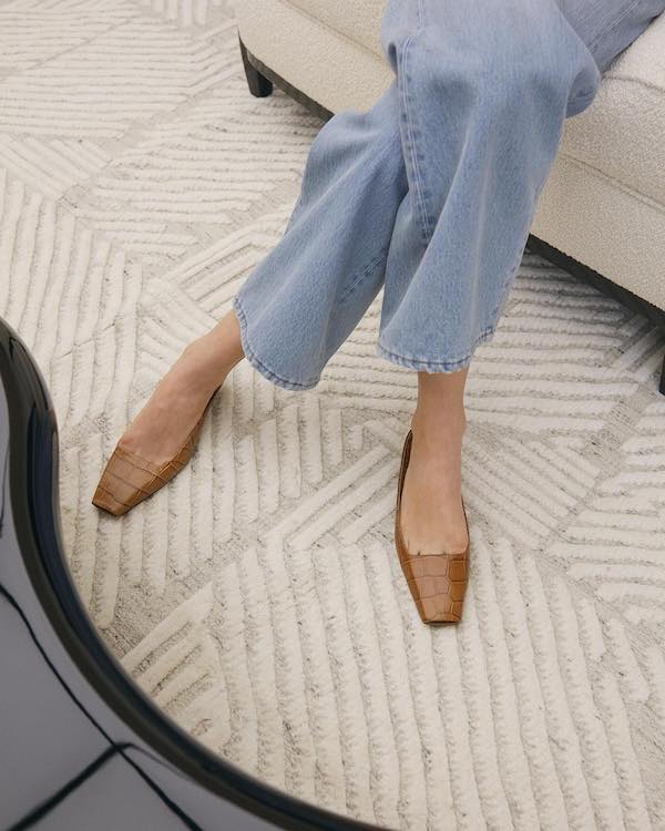 Timeless Spring Outfit — Toteme look with a cropped kick flare jeans and camel croc slip-on flats