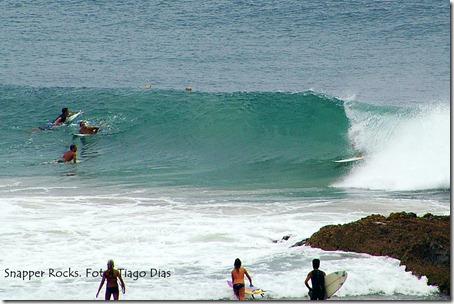 Snapper Rocks.  Venha pegar essa onda você também