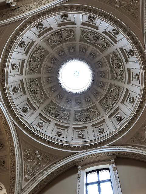 Bath museums, Chez Maximka