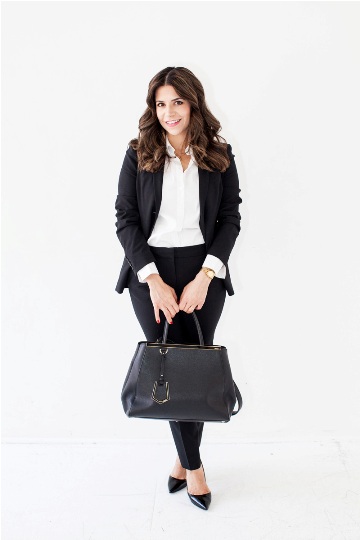 10 Contoh Baju Wanita untuk Wawancara Melamar Kerja yang 