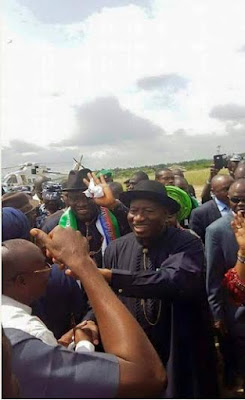 Ex President Jonathan's Heroic Journey & Arrival in Otuoke in Pictures. tyt