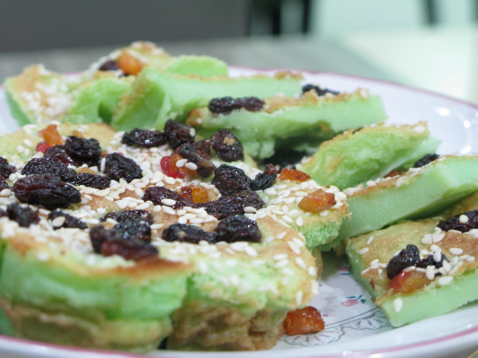 NAZRAH BAKERY: Kuih Bombay Tradisional