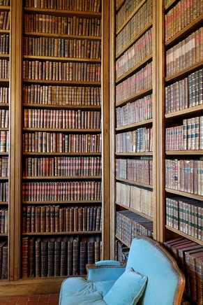 charente château la rochefoucauld bibliothèque