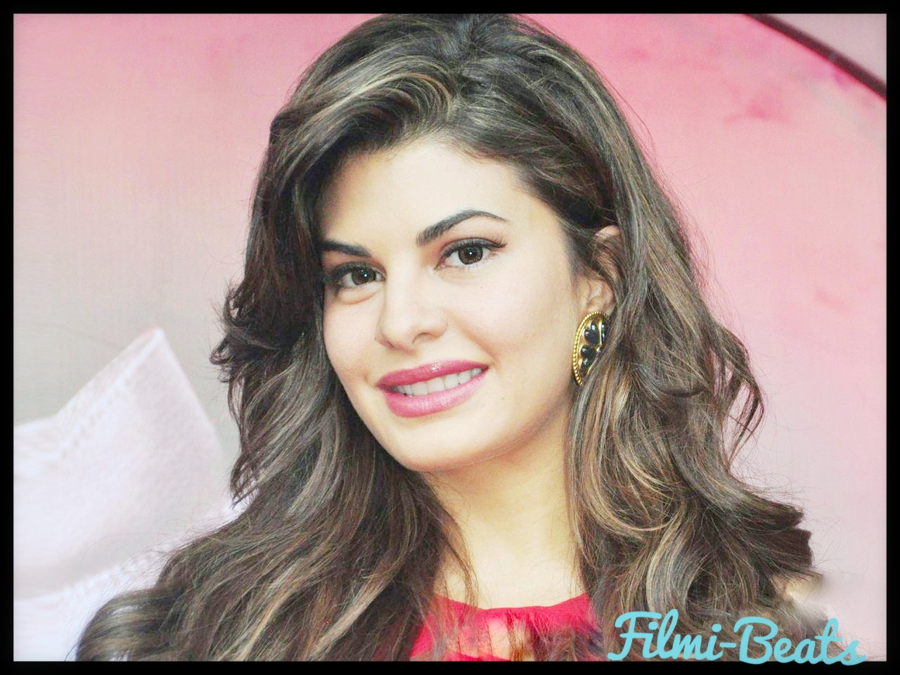 Jacqueline Fernandez wallpapers and biography