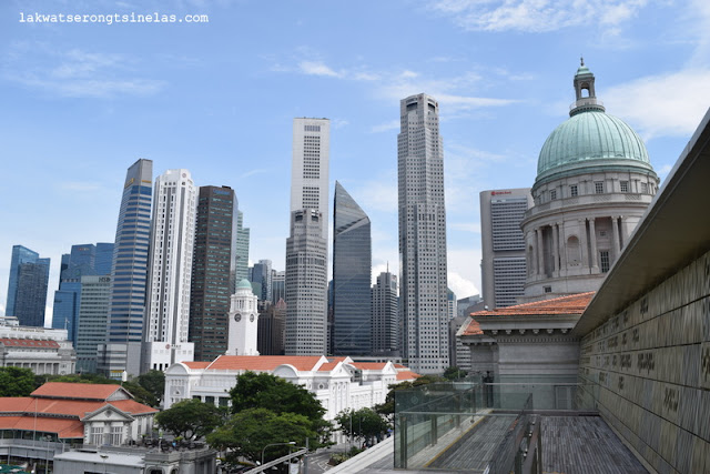 A VISUAL ARTS STROLL IN SINGAPORE