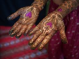 Mehndi Designs On The Hands Of Bridal Wallpapers Photos Pictures Pics Images 2013