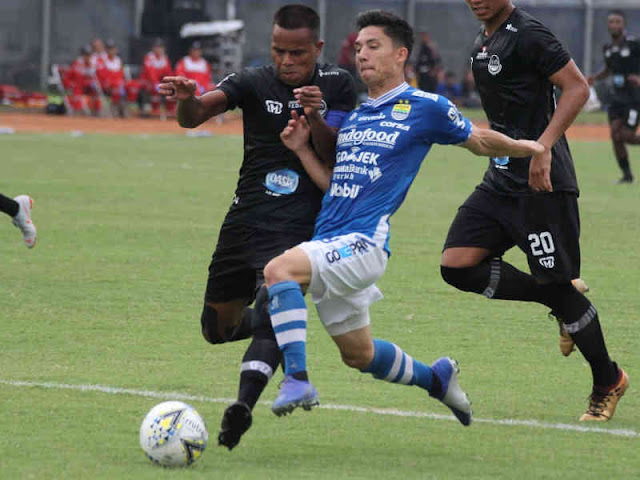 Kim Kurniawan Yakin Persib Bandung Menang dari Persebaya Surabaya