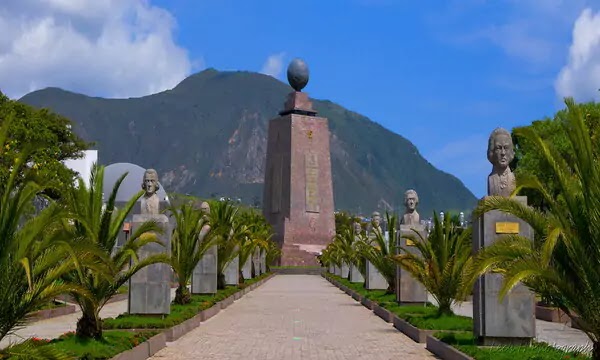 Middle of the World City Ciudad Mitad del Mundo