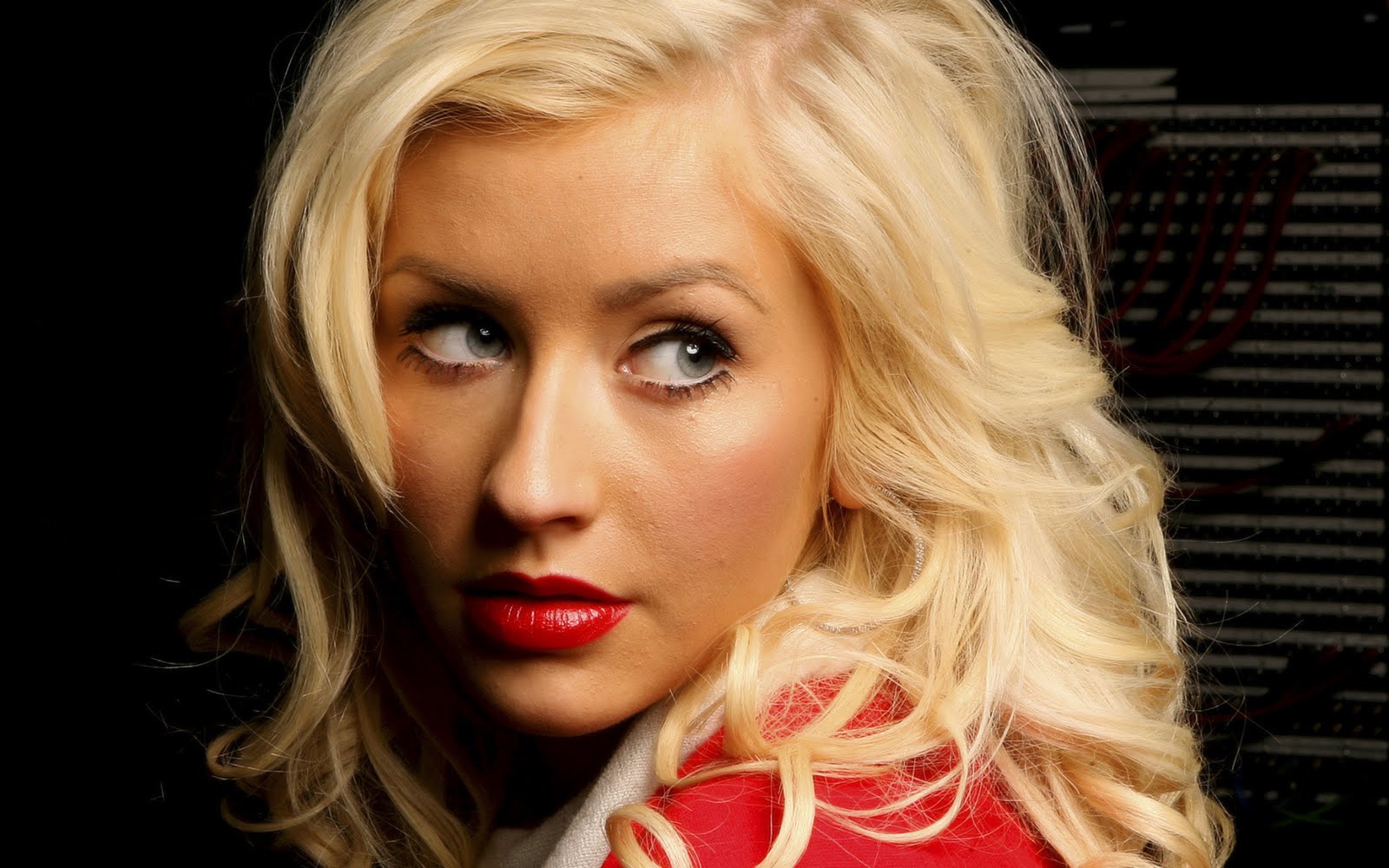 Wallpaper Sea: christina aguilera hd