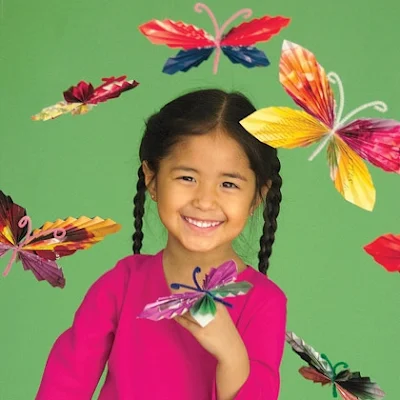 mariposas hechas con revistas