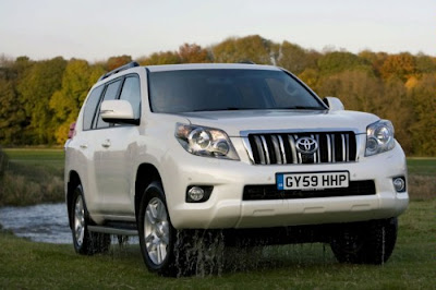 2010 Toyota Land Cruiser Front View