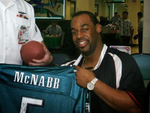 Psychics Say Quarterback Mcnabb Not For The Birds