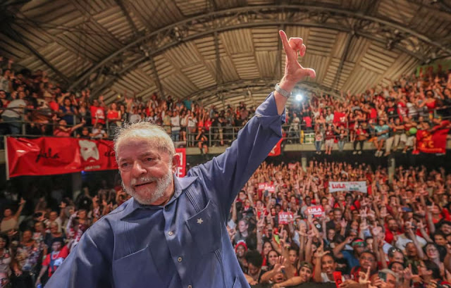 Fachin anula condenações de Lula e agora Lula pode se candidatar novamente