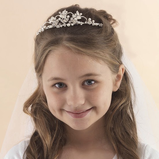 http://www.firstholycommunionday.co.uk/communion-tiaras-290-c.asp