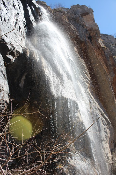 Водопад Добравишка скакля, Понор планина