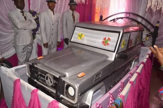 Nigerian Billionaire Buried In G-Wagon Casket In Anambra State