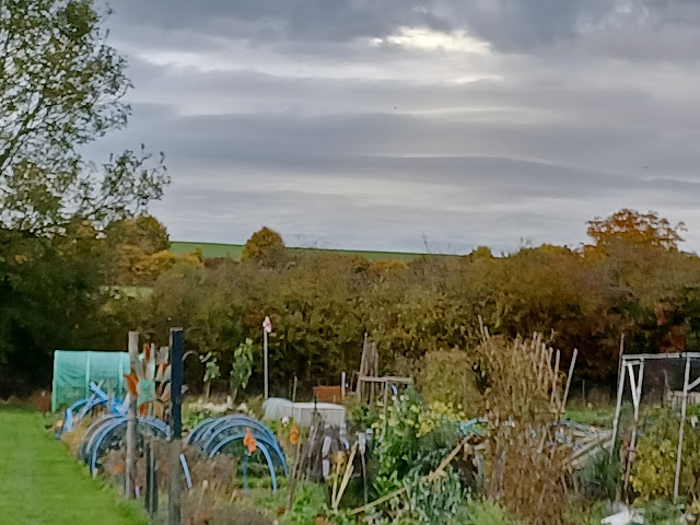 Interesting clouds over Hungerford