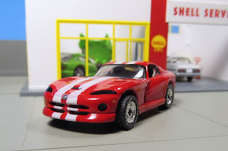 Matchbox rubber tires Dodge Viper GTS