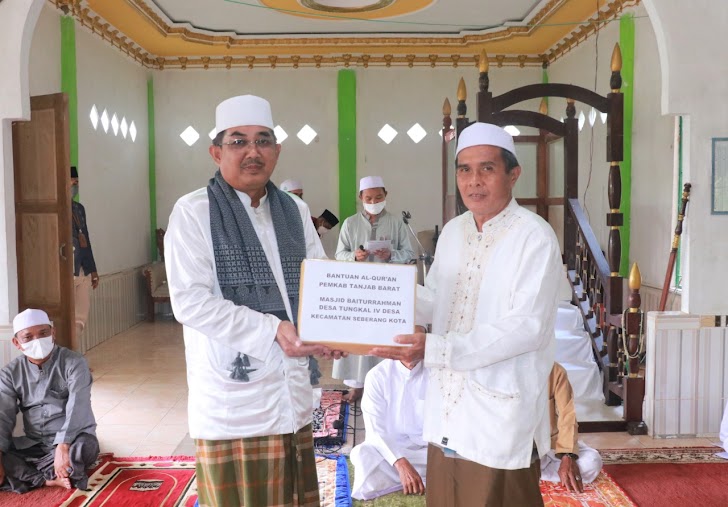 Bupati Anwar Sadat Safari Jumat di Masjid Baiturrahman Dusun Pidada Tungkal IV Desa