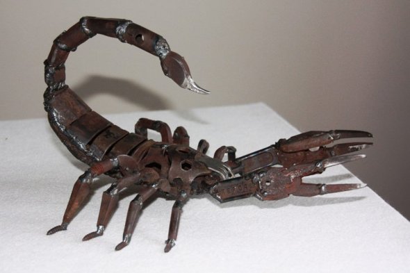 JK Brown esculturas de animais metais ferro velho reciclado