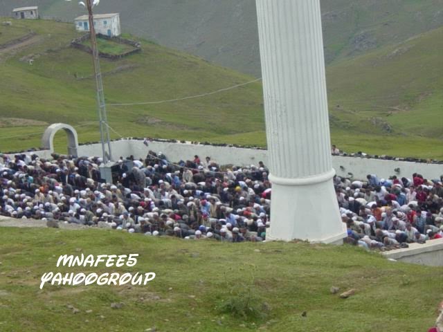 KELUARGA AMBUYAT EL-BINANGKIT V2: Masjid Paling Aneh di 