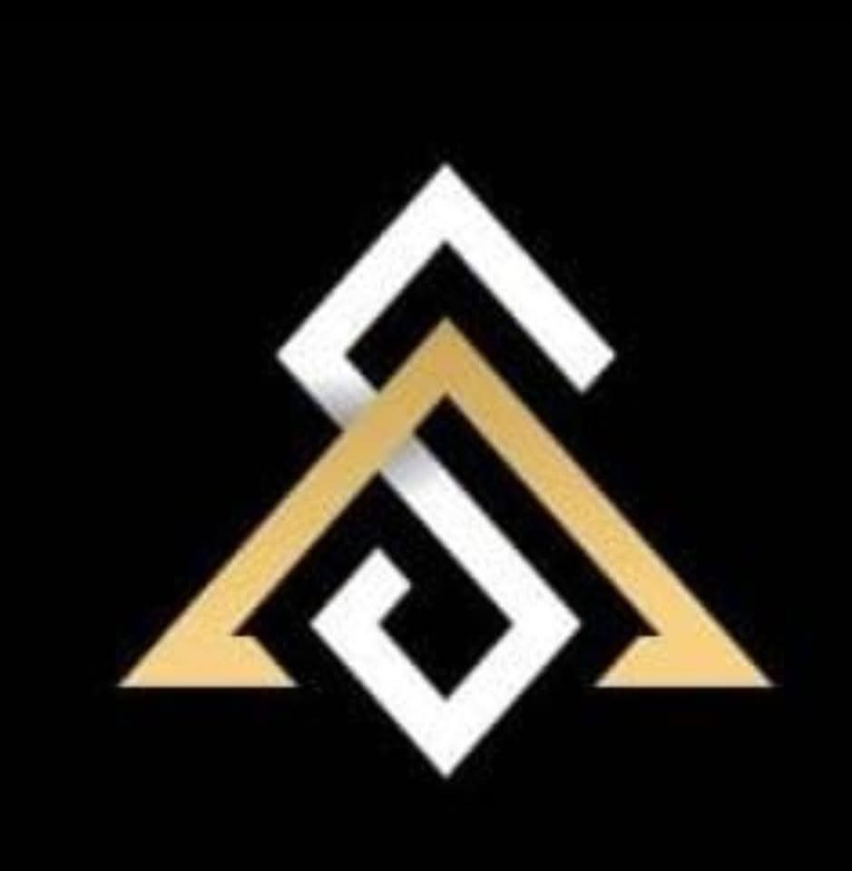 Hexagonal gold logo with white SM letters